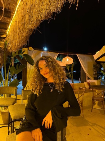 Escort Azra adlı üyenin ilan profil fotoğrafı - Bodrum