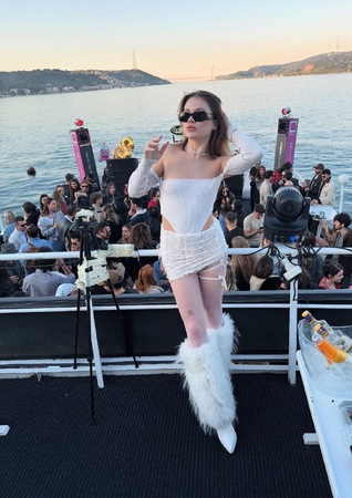 Escort Hale adlı üyenin ilan profil fotoğrafı - Bodrum