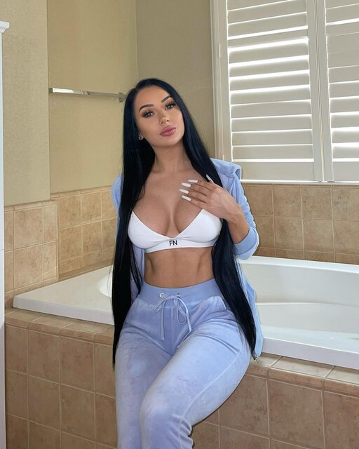 Escort Linda adlı üyenin ilan profil fotoğrafı - Bodrum